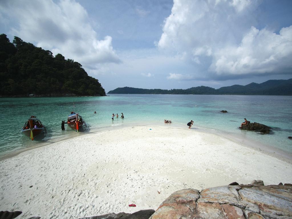 Sawan Resort Koh Lipe Exterior photo